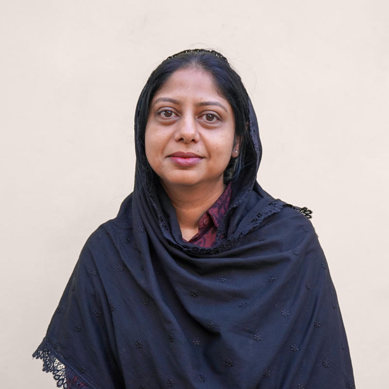 Portrait picture of Tahira Saleem