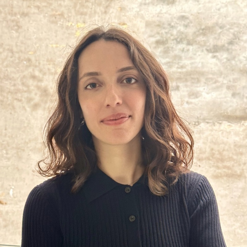 Portrait picture of Valeria Lauria