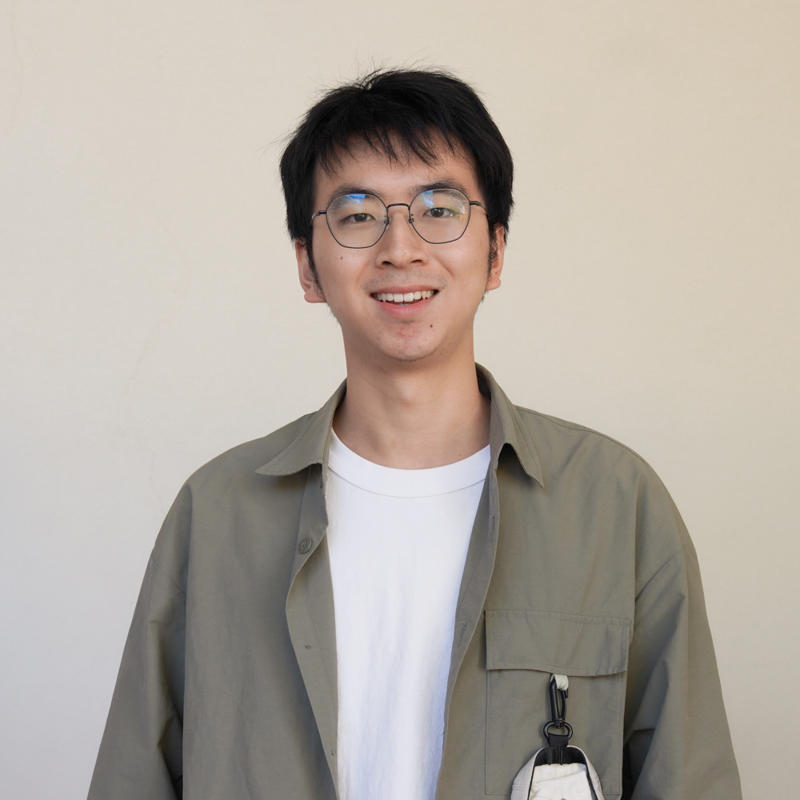 Portrait picture of Yuchuan Yang