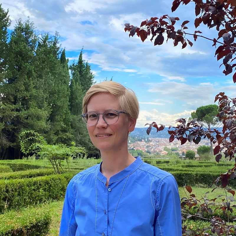 Portrait picture of Corinna Unger