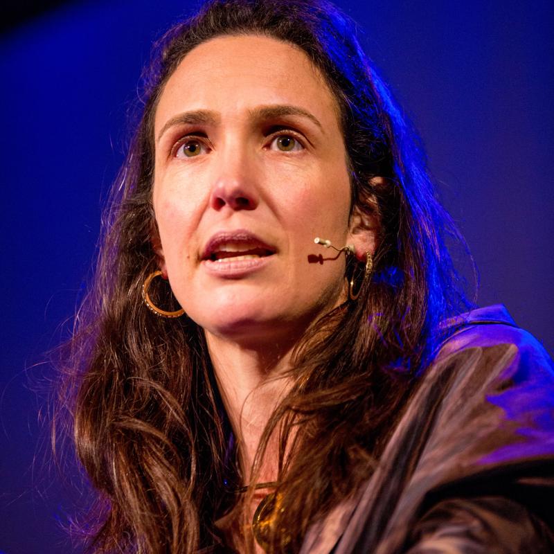 Portrait picture of Sarah Nouwen