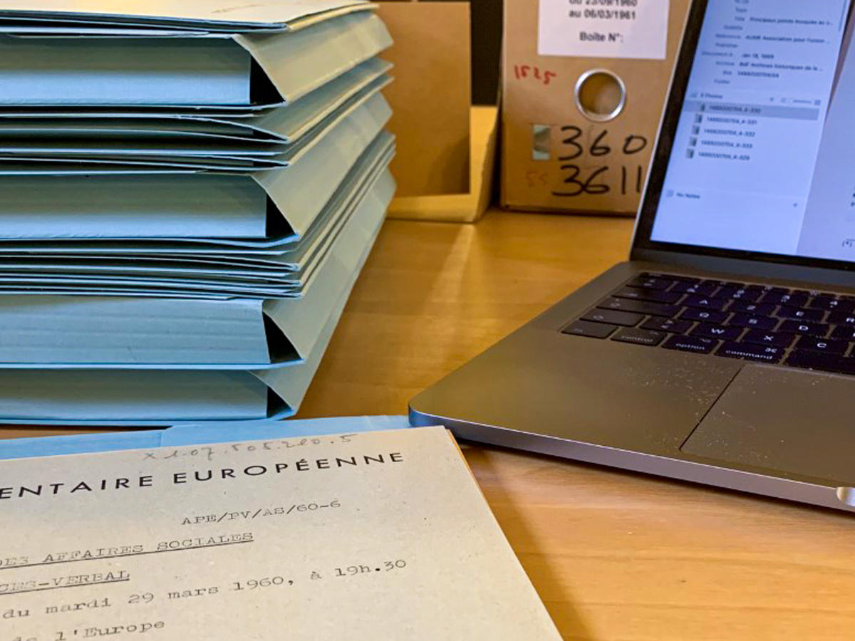 EURECON-banner-with-laptop