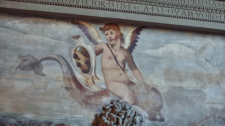 Badia angel fresco on fountain