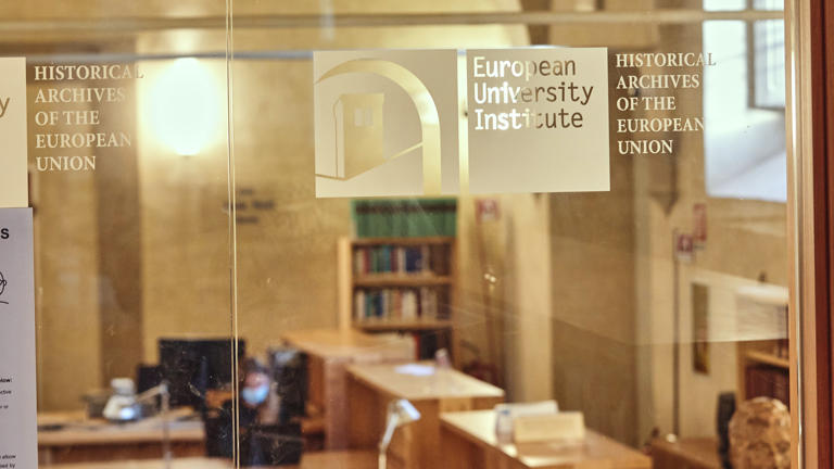 Salle de lecture des AHUE