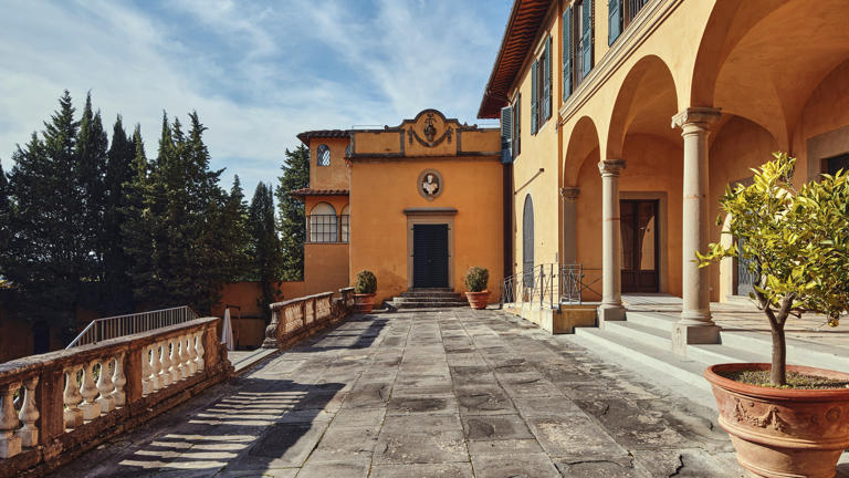 Villa Schifanoia building lower terrace