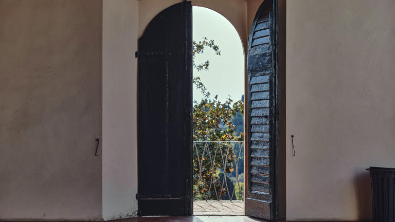 Villa la Fonte small view from opened door