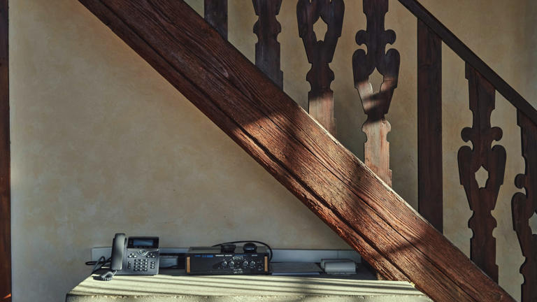 Villa phone and radio under the stairs