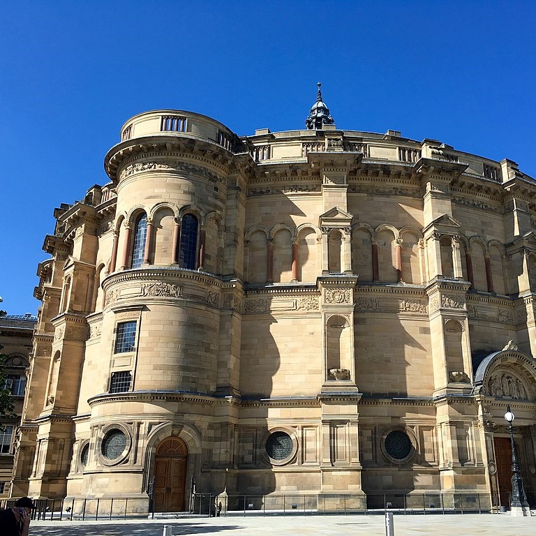 1024px-McEwan_Hall,_University_of_Edinburgh,_2 (2)