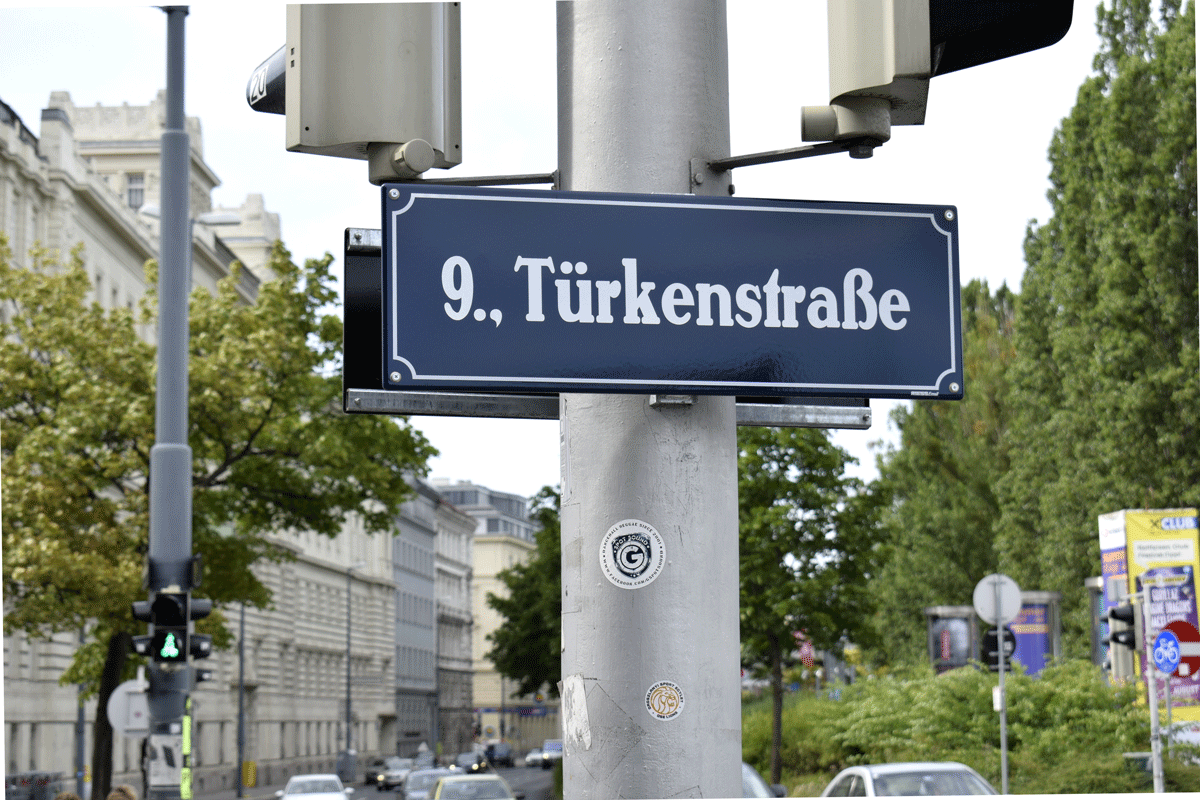 Turks-Austria-shutterstock-Kagan-Kaya_1110274403